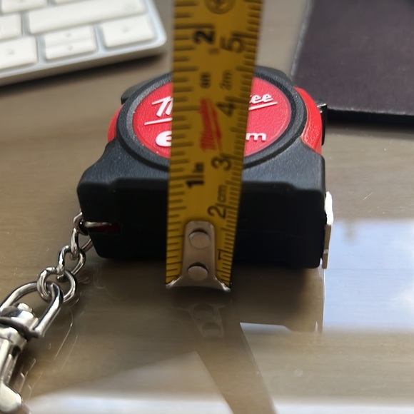 Milwaukee Measure Keychain Tape 6 Feets, 2m - Picture 7 of 7